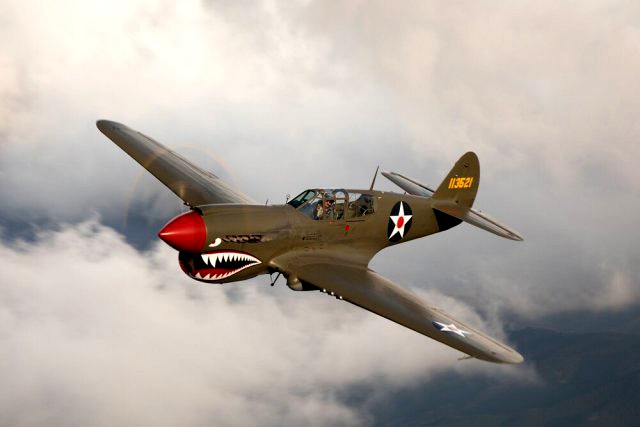 Curtiss P-40E Kittyhawk