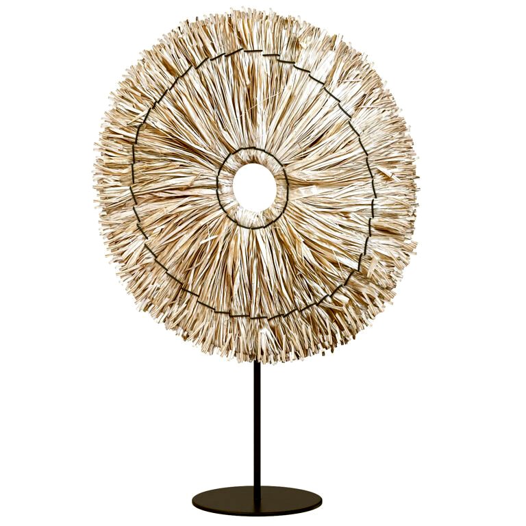 Natural Round seagrass leaves sculpture table decor (347672)