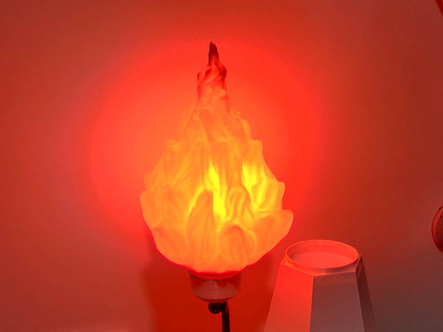 Flame lampshade