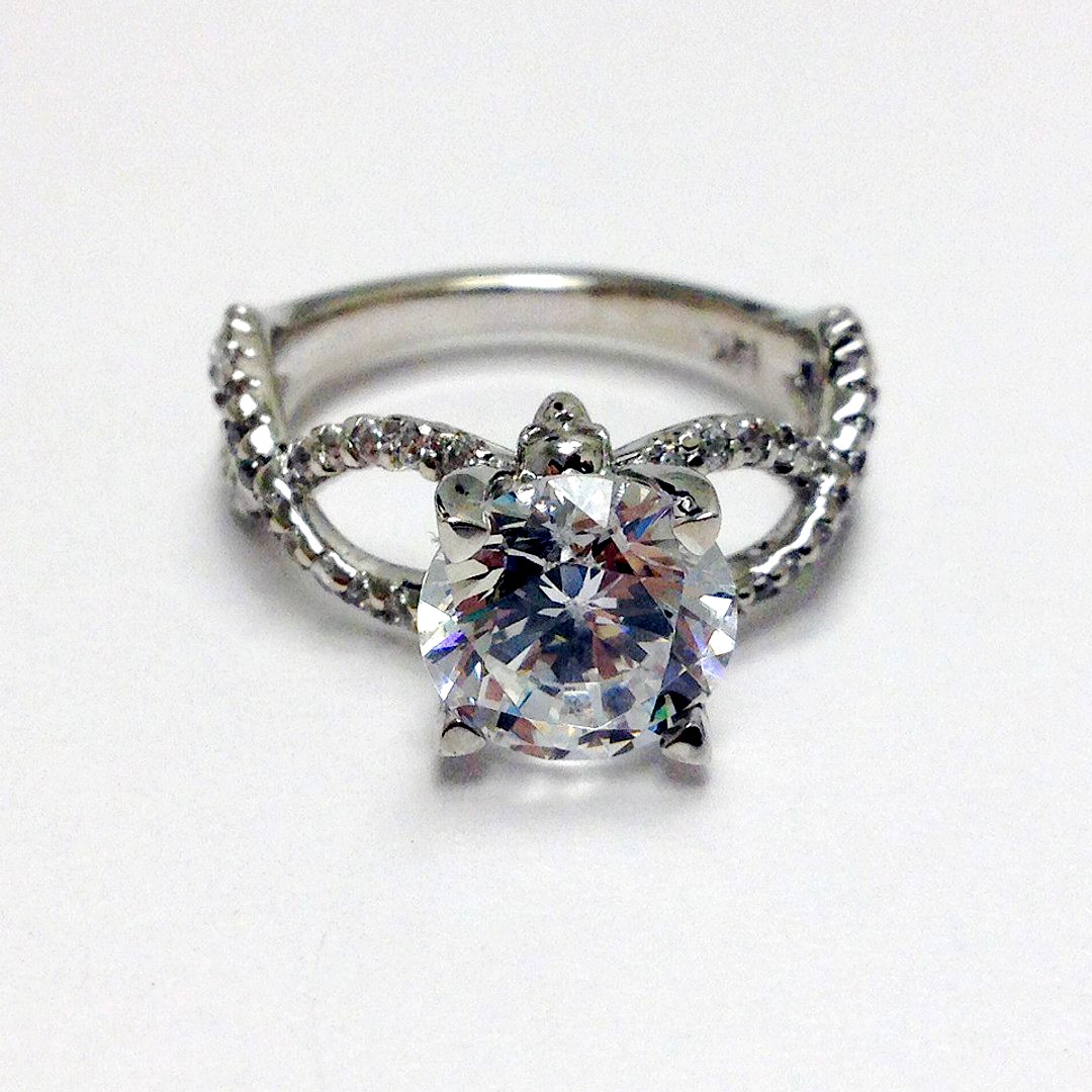 womens skull diamond engagement/wedding ring (2)