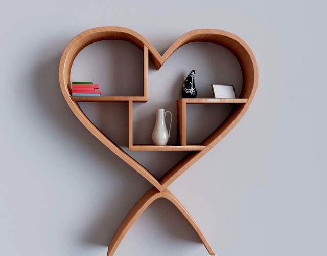 Shelf in the form of heart
