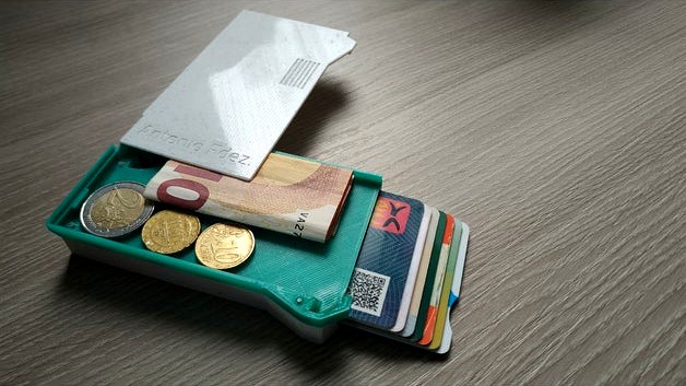 Smart Wallet Redesign - Stronger and Higher Capacity