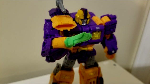 Transformers Siege - Impactor Hands 1