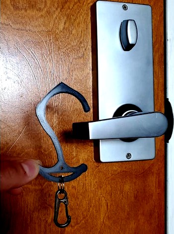 Hookie: The Low-profile Keychain Door Opener Claw with Button Presser & Ergonomic one-size-fits-all Handle by tristech