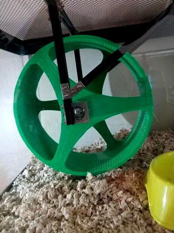 Large Solid Hamster Wheel by skyanvil