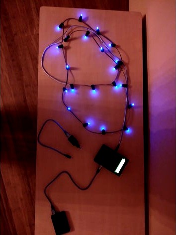 Programmable Christmas Tree Lights by slumou