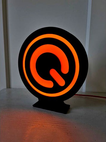 Q-Dance Logo Lamp by 3zuli