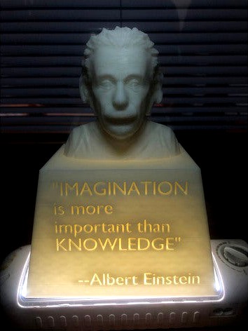 Einstein Base with quote. by jorornor