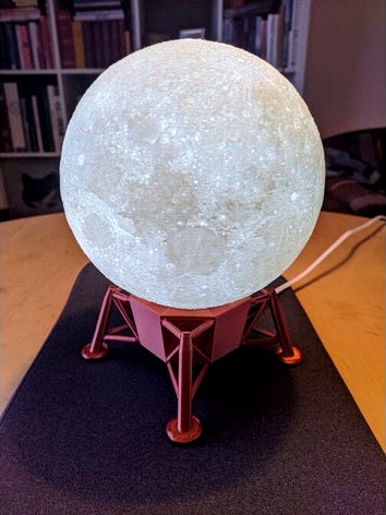 Lunar lander base for Moon Lamp by schmulschubiak