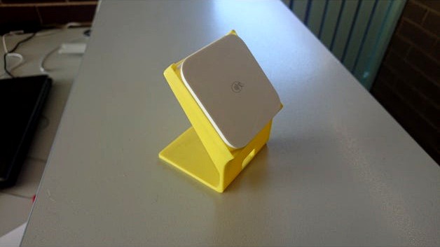 Square Reader Holder by IIZEROXII
