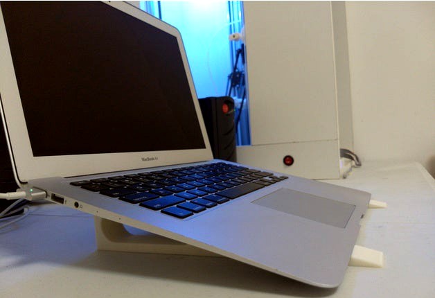 Macbook Air 13 MID 2013 Stand by betocabus