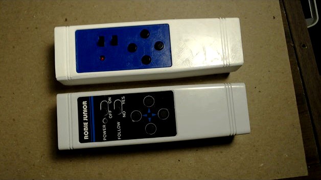 Robie Jr Remote with Arduino by Rick100
