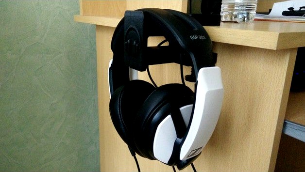 Support de casque audio / Headphones holder by Alarik72