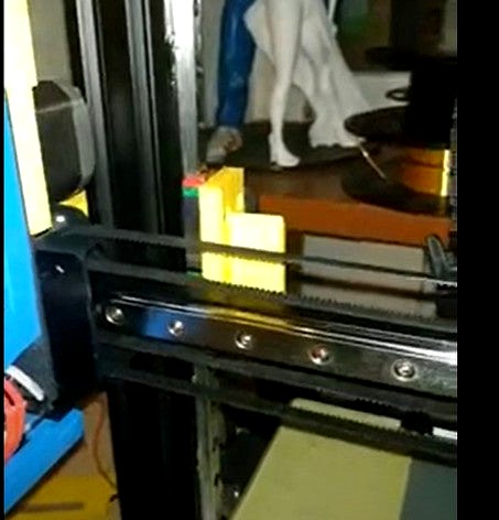 TENLOG D3pro - linear guides on the Z axis by StikkaDesign