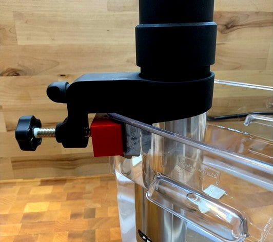 Anova sous vide bracket adapter blocks for Rubbermaid 6 quart container by fredlaf