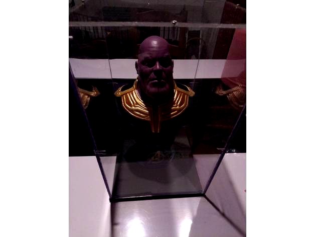 Thanos by Babelibue