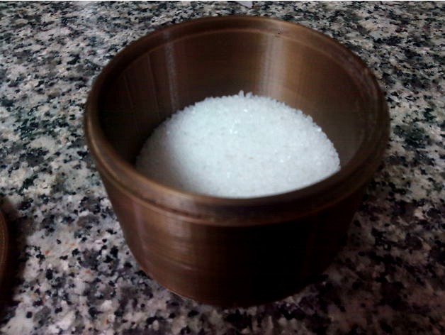 Tarro y tapa para la sal (o cualquier otro cosa). (Jar and lid for salt (or anything else)?) by fjma23