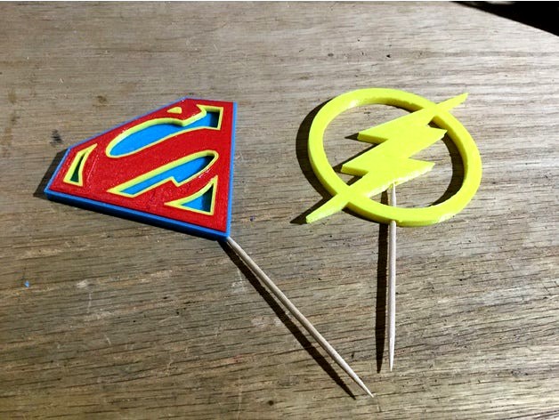 SuperGirl / SuperMan and Flash cupcake toppers by JD_Printing