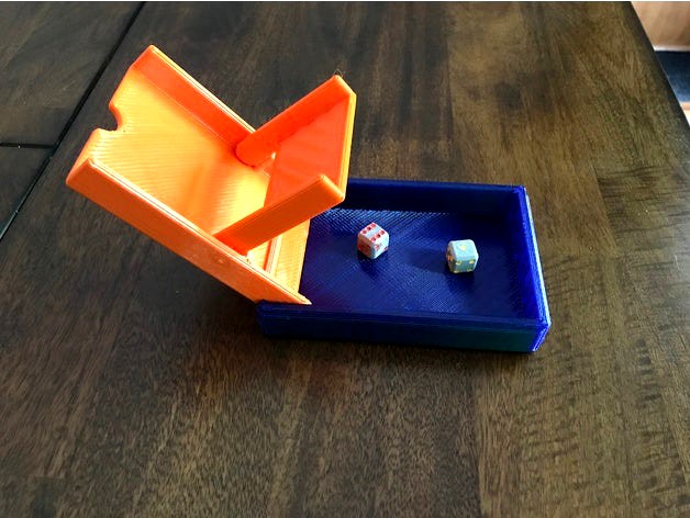 Portable Dice Tower with 16 mm Dice by Eebel