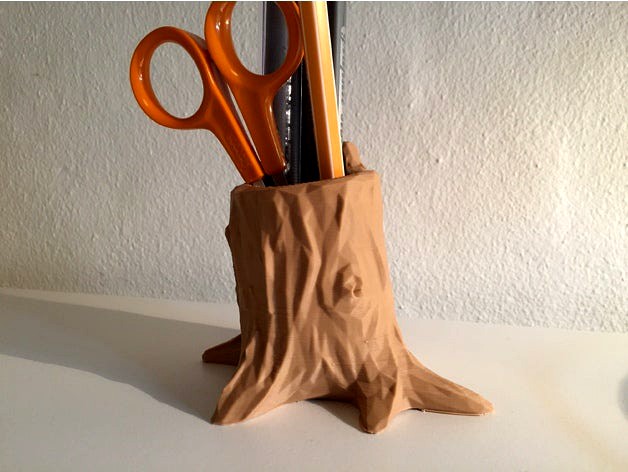 Low Poly Tree Stump Pen Holder by Anders644PI