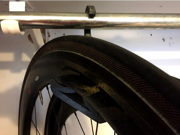 Bike wheels support (flat and 90°) by julienpmorand