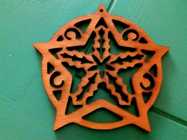 Christmas Tree Ornament - Star with holly Flat (laser cutter version) by Vincent14
