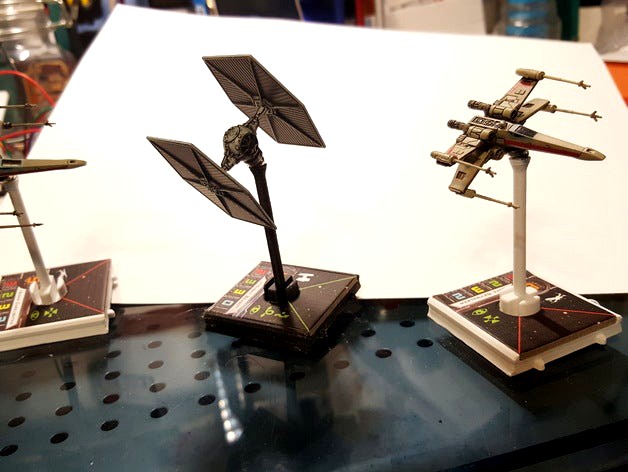 X-Wing stand for magnetic ball by ippy98