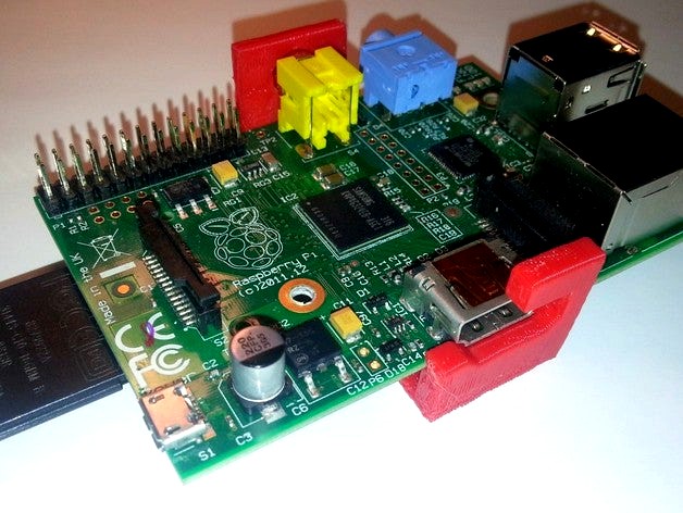 Simple clip in Raspberry Pi mount by snowboarder