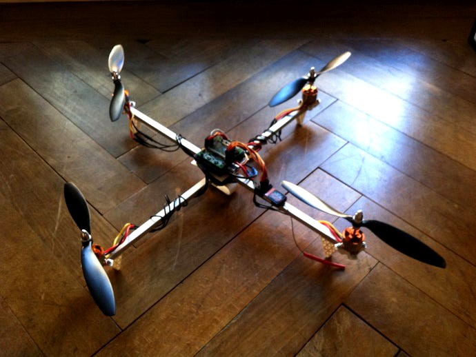 quadrocopter by yoveo
