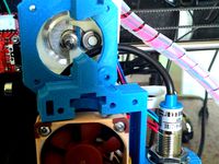 Direct-drive extruder for E3D v6/v5 with Sensor by Marck80