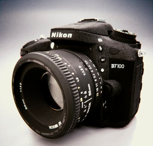 Nikon D7100 SLR Camera + Nikkor 50mm 1.8D Lens