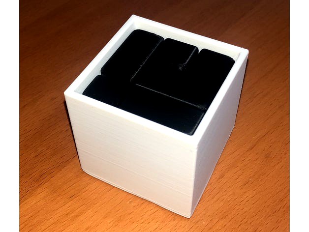 Box for Puzzle Cube by rogermeier