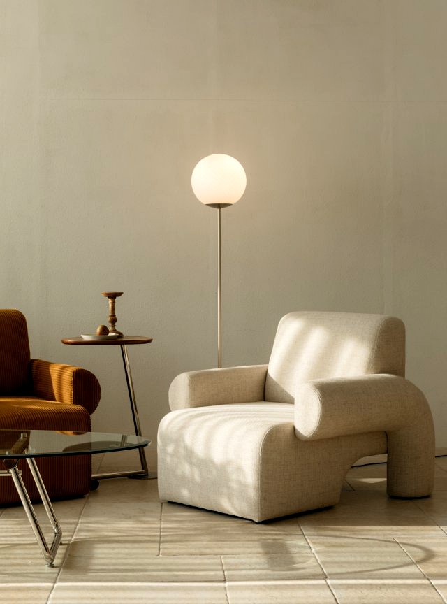 IO EASY CHAIR IVORY