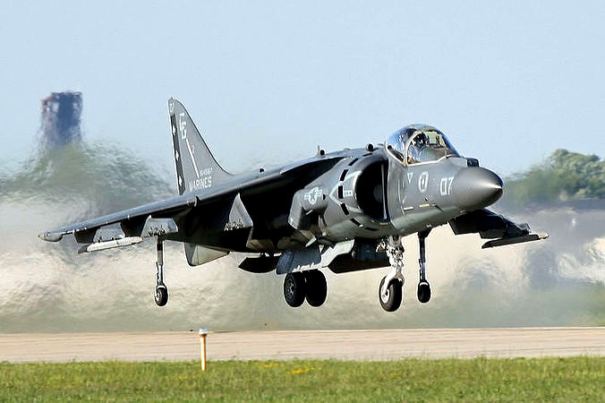 McDonnell Douglas AV-8B Harrier