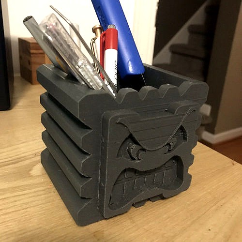 thwomp-box | 3D