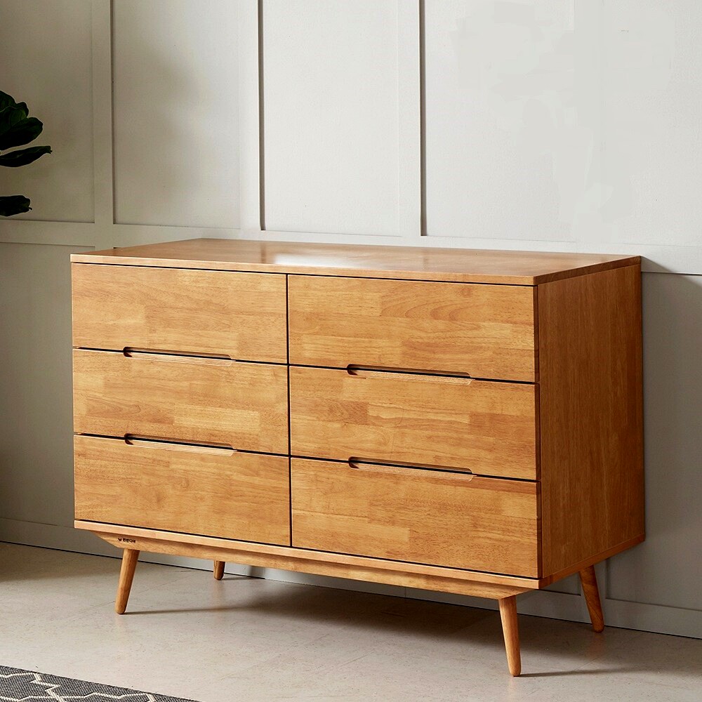 Bene solid wide chest