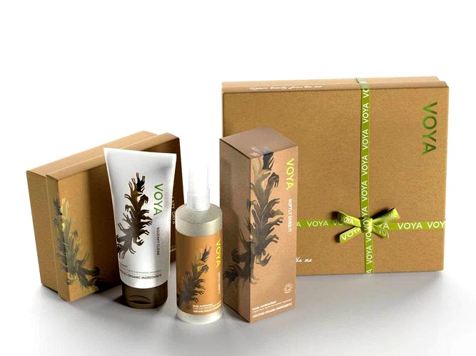 Voya Cosmetic Set