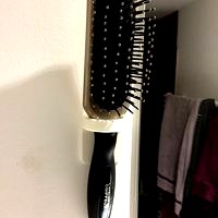 MaccBass hair brush holder