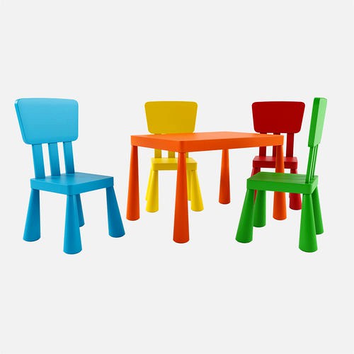 MAMMUT table and chairs