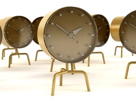 Tripod clock