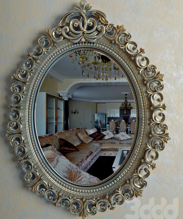 Classic oval mirror