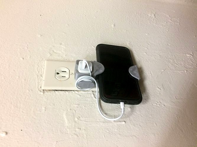 Outlet Charging Organizer | 3D