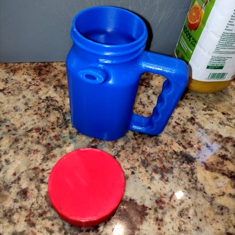 feeding cup with integrated straw for convalescent or handicapped people, tasse gobelet avec paille intégrée pour personne convalescente ou handicapée
