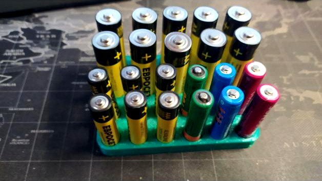 Battery organizer
