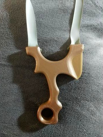 Tomahawk Slingshot