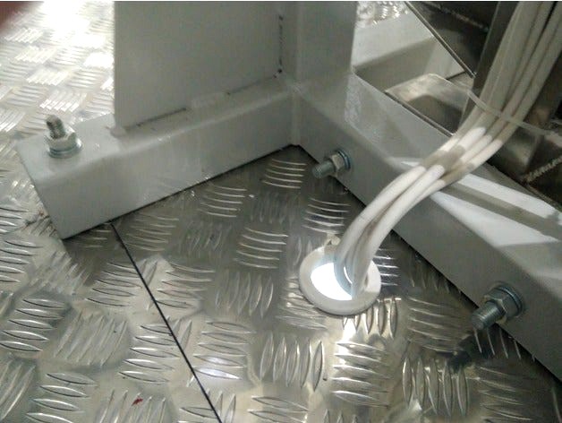 Bush through passage (cut)