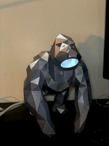 king Kong low poly table lamp