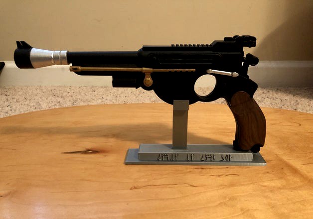 The Mandalorian Blaster Stand