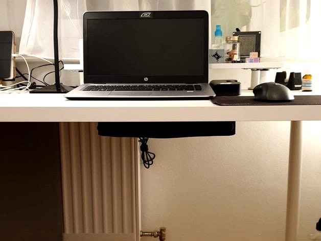 Laptop under desk mount