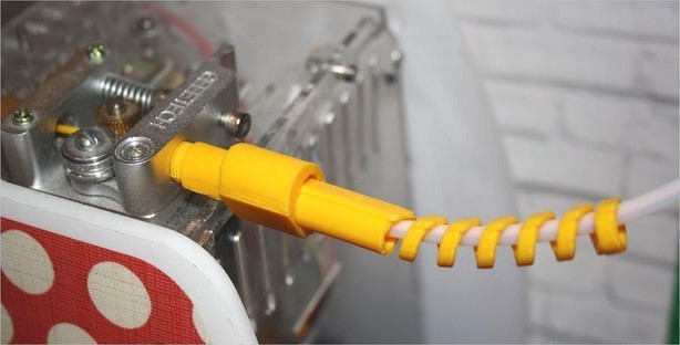 Updated coupler (Version 08) - M10 thread standard bowden extruder coolend coupler for Martusha Filament System